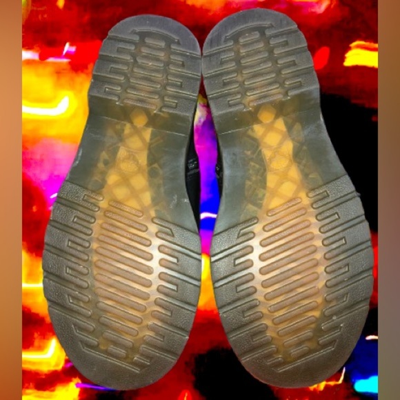 Dr. Martens womens’ 1460 leather boots wmns sz 5/mns sz4 - Picture 6 of 6